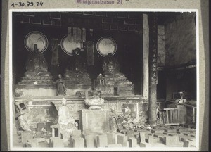 Figures of deities destroyed in 1912