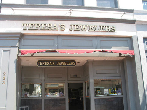 Teresa's Jewelers at 223 W. Fourth Street, August 2002