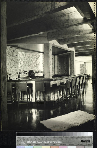 Furnace Creek Inn. Bar and Dining room