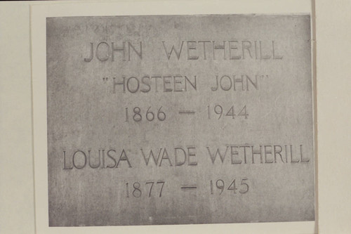 Plaque at the graves of John and Louisa Wetherill on the mesa above Kayenta