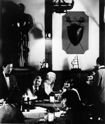 [Publicity photo of Drake's Tavern restaurant in the Sir Francis Drake Hotel]