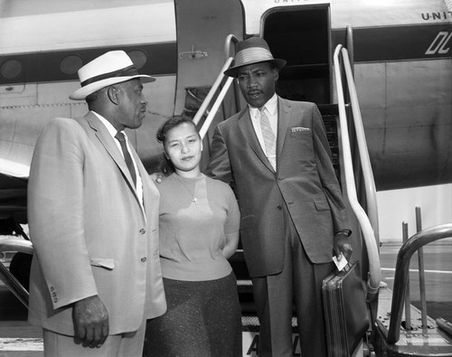 Dr. King at airport, Los Angeles