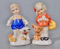 Kids with dogs salt & pepper shakers