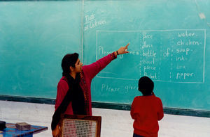 Pakistan, 26. oktober 1995. Engelskundervisning på St. John's skole i Peshawar