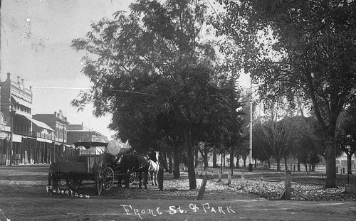 Front Street Park, Tulare, Calif, ca 1905