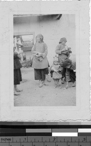 Group local people Tsungkeou, Kaying, China, ca. 1940