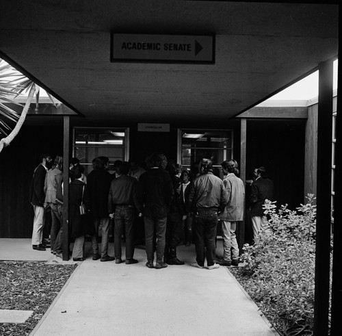 Students outside the Chancellor's Office, UC San Diego