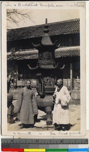 A hermit and the head priest at a Buddhist Temple, Haizhou, Jiangsu, China, ca.1915-1925