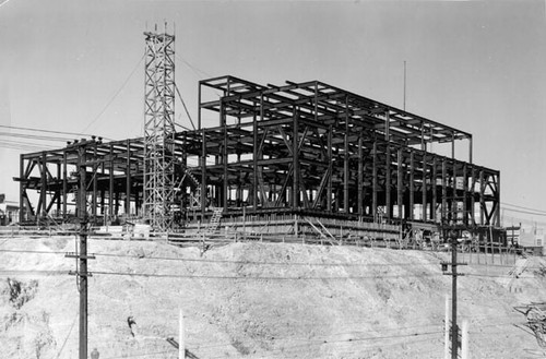 [Construction of U. S. Mint building at Market, Buchanan and Duboce streets]