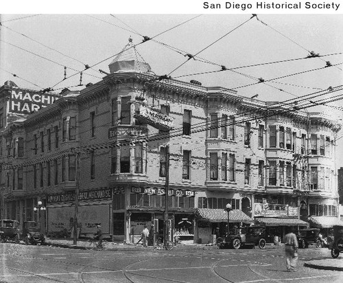 Exterior of the Metropolitan Hotel at the corner of Fifth and Market Street