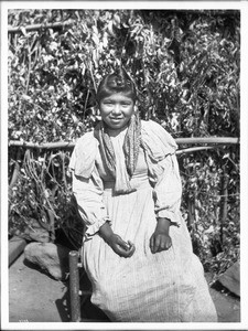 Young Yokut Indian girl, Tule River Reservation near Porterville, California, ca.1903