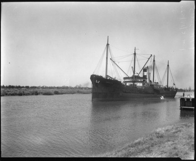 Freighters - Stockton: Absaroka freighter, Stockton Harbor