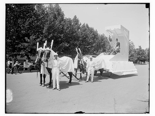 Horse-drawn parade float
