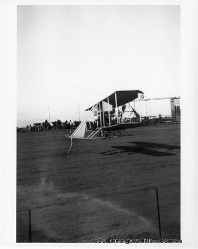 Wright Model B biplane landing
