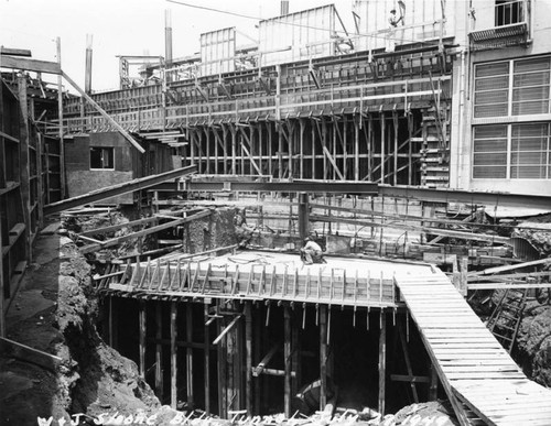 Construction of W. & J. Sloane tunnel