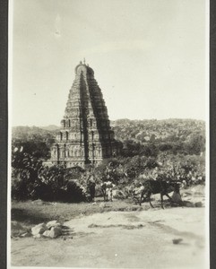 Pampapati Tempel." - "Gopuram