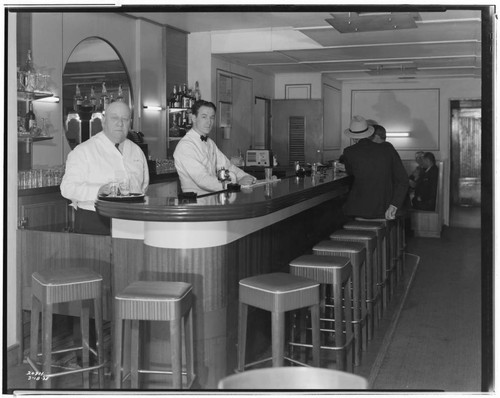Air Conditioning - Flynn's Grill - interior with people in the bar