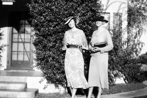 Alice Anderson and another woman in San Diego