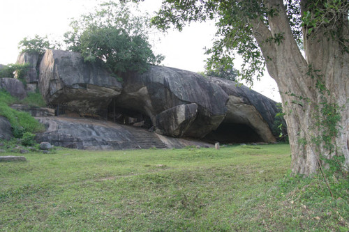 Large boulder: caves