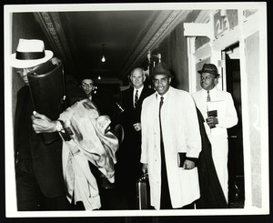 5 unidentified men in a hallway near room 213, Memphis, 1967