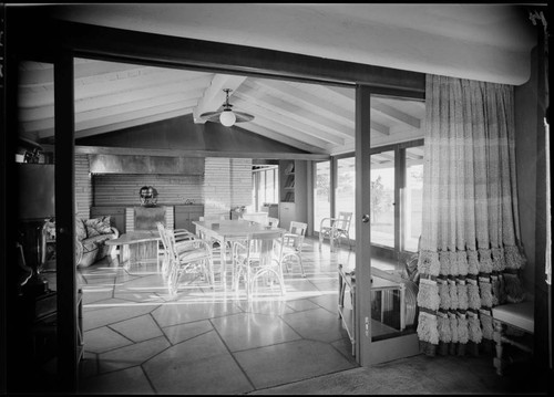 Price, Mr. and Mrs. Harold B., residence. Dining room