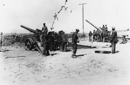Men taking artillery instruction