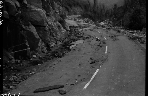 Kings Canyon. Floods and Storm Damage, Road damage from Barton's Flat to Cedar Grove Park Gate