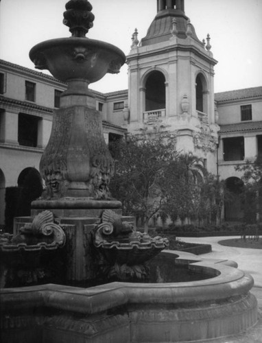 Pasadena City Hall courtyard