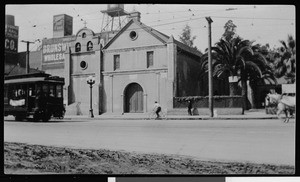 Exterior view of the front of the Plaza Church, Los Angeles, ca.1900-1909