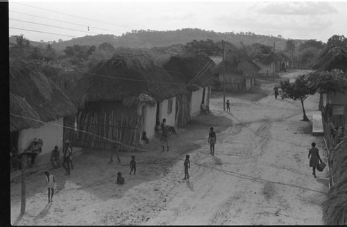 Children in the street, San Basilio de Palenque, 1975