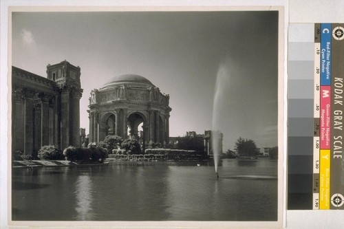 Palace of Fine Arts, San Francisco: [rotunda, colannade, and pond]