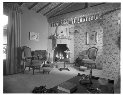 Conway, Helen, residence. Fireplace and sitting area and Interior