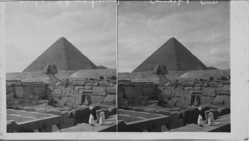 Ruins of Temple Sphinx and the great Pyramid. Egypt