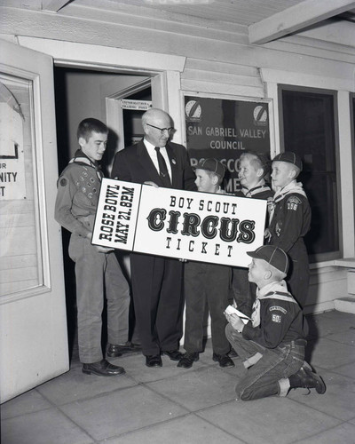 Boy Scout Rose Bowl Circus publicity photo