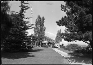 Exterior view of a country club in Los Angeles, October, 1934