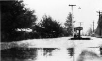 Flood waters at Park Avenue Station, 1925
