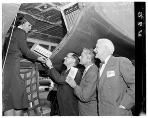 Polio vaccine arrived at International Airport, 1957