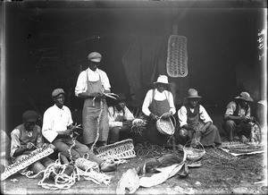 Weaving lesson in Lemana, Limpopo, South Africa, ca. 1906
