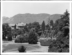 Mountain home with an extensive garden, Riverside, ca.1900