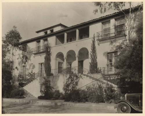 Bertha Harton Orr Hall - Entrance