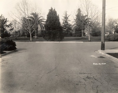 Stockton - Streets - c.1930 - 1939: Looking west from corner of Vine St. and Pershing Ave.; Victory Park