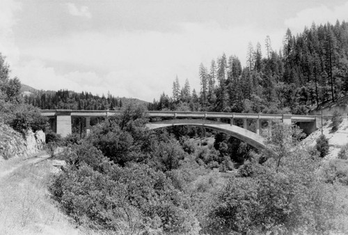 Highway bridge across Pit River