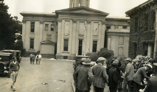 Santa Barbara 1925 Earthquake Damage - Santa Barbara County Courthouse