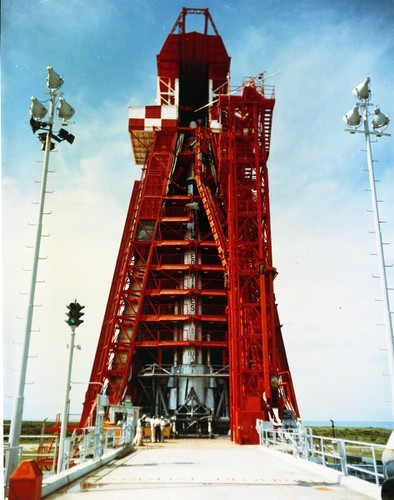 PictionID:42922684 - Catalog:14_002925 - Title:Atlas-Agena, on Pad, with Launch Tower Date: 07/10/1961 - Filename:14_002925.TIF