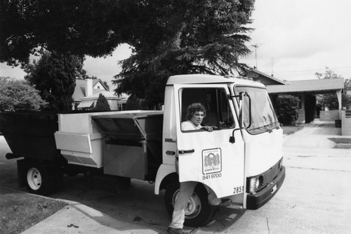 1982 - Waste Management Recycling Truck