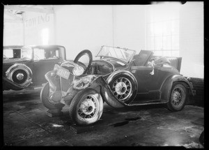 King, assured, vs. Morresien, Ford roadster, Southern California, 1933