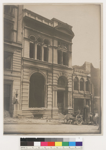 German Bank after the fire. San Francisco, California. [German Savings and Loan, California St. between Montgomery and Kearny Sts.]