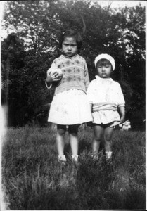 Selma Hahn and another little girl
