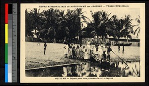 People poling off from the shore of a lagoon, Ghana, ca.1920-1940