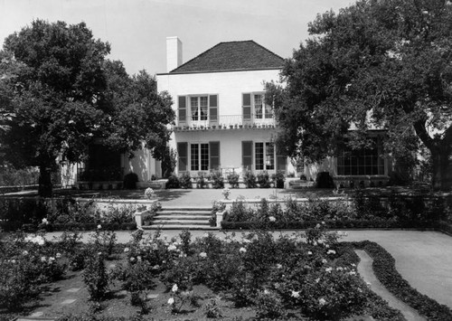 Residence of Richard B. Fudger, garden view